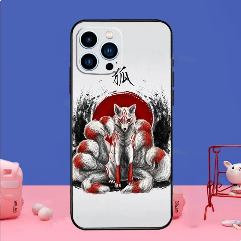 Coque de téléphone japonaise iPhone renard neuf queues - Saldi Straordinari – Offerte Speciali Disponibili Adesso Queue outside red telephone box hi-res stock photography and images - Alamy
