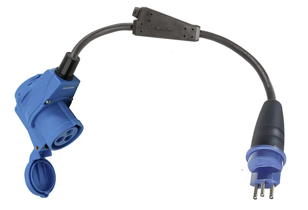 Câble adapt. CEE Weingärtner Suisse – SEV Type 13, 10A/250V 3 broches angle CEE 16 A 1,5 m, couleur : noir - Offre limitée dans le temps ⏳ Ne tardez pas à commander ! Inline 22098 Câble d'alimentation, fiche Schuko CEE-7/7 90° vers fiche  IEC-320-C15, 1,8 m, Noir : Amazon.fr: High-Tech