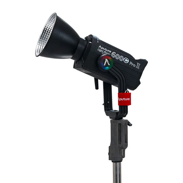 Aputure Pro II Projecteur LED Multi-Color Saldi Straordinari Offerte Speciali Disponibili Adesso