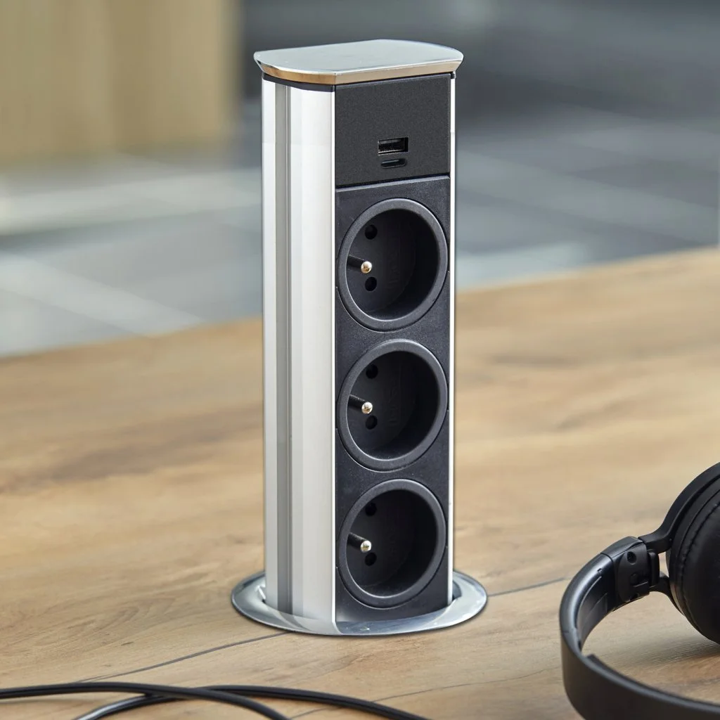 Bloc 3 prises BRICK + USB A et C - Saldi Straordinari – Offerte Speciali Disponibili Adesso Alimentation bloc prise 230V AC / 12V DC / 0,5A Câble 2m avec fiche DC