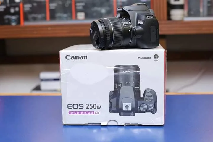 appareil photo Canon EOS 250D 18-55mm - ​Drones Professionnels & Grand Public | Boutique Française​ - Canon