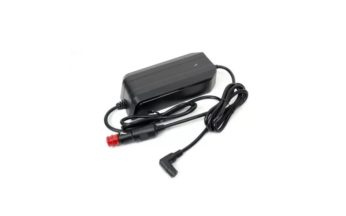 Chargeur de voyage - Des Équipements Pensés pour Profiter de Chaque Instant Dehors Chargeur 3-en-1 OntheGo™ | Chargeur de voyage Qi2 – Satechi