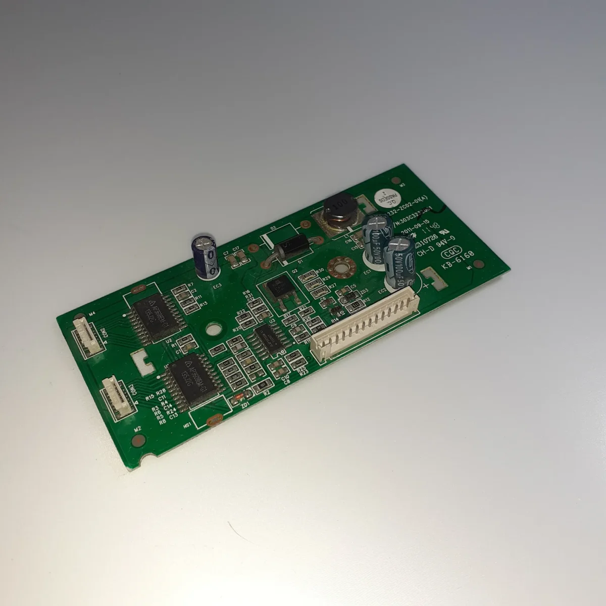 PILOTE LED 303C3232061 / TV3232-ZC02-01(A) pour Télé SAMSUNG LE32B90 - ​Drones Professionnels & Grand Public | Boutique Française​ - {'count': 1, 'name': 'Slim'}